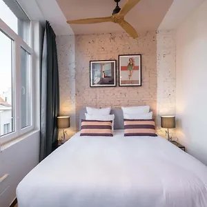  Apartment Pink Pigeon Belgien